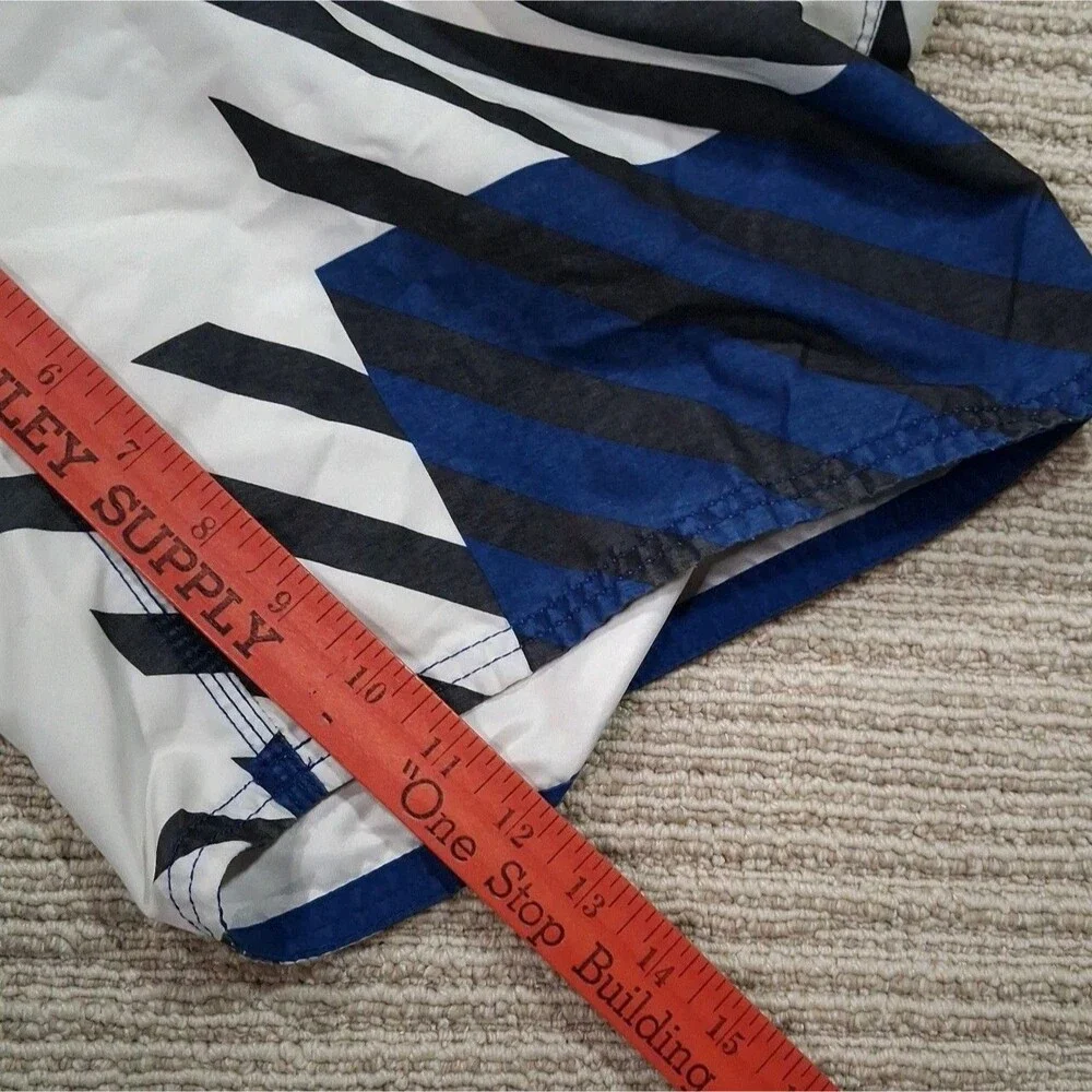Ironman Triathlon Men's Board Shorts Size 34 Black Blue White Striped Swim...